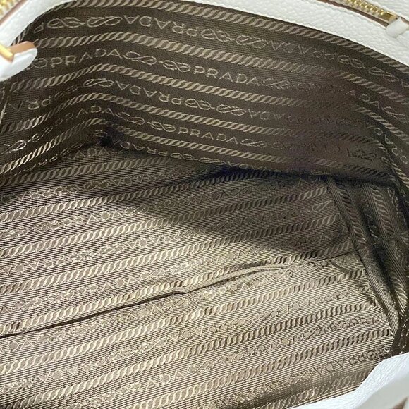 PRADA White Leather Handbag 849-081725 - Picture 10 of 14
